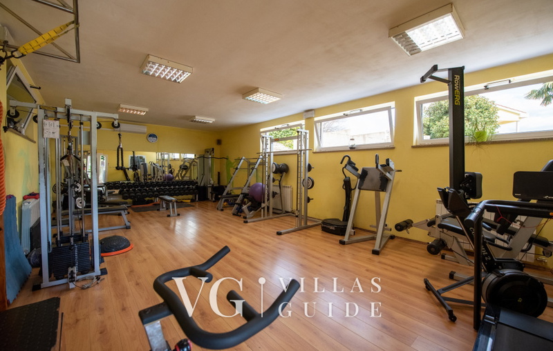 Villa il giardino segreto with pool Andere