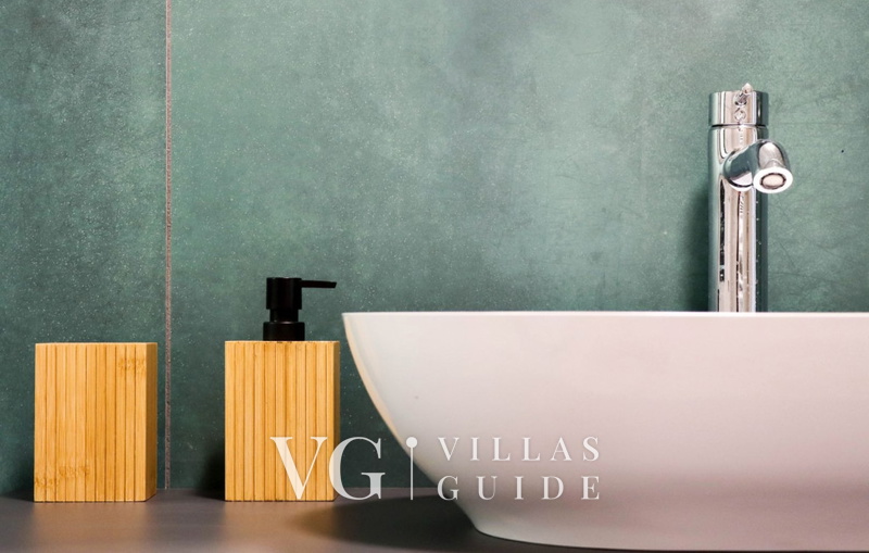 Villa il giardino segreto with pool Badezimmer