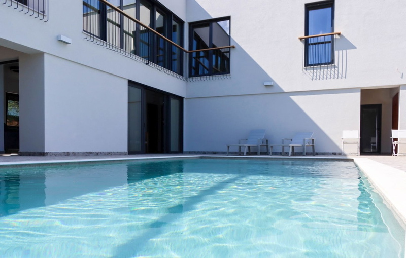 Villa il giardino segreto with pool