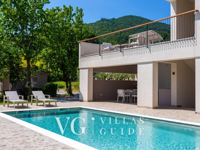 Villa il giardino segreto with pool Bazen