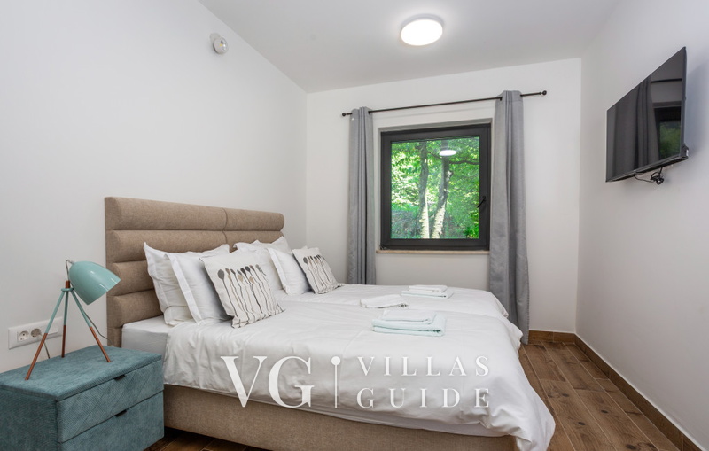 Villa il giardino segreto with pool Schlafzimmer