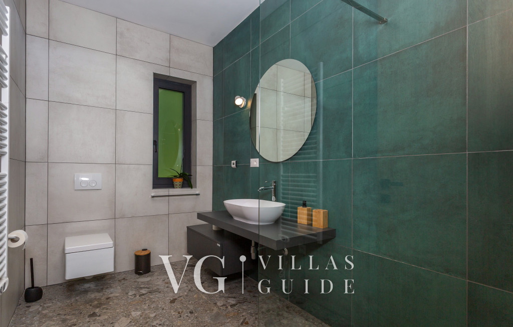 Villa il giardino segreto with pool Kupaonica