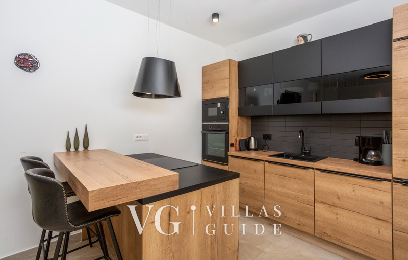 Villa il giardino segreto with pool Küche