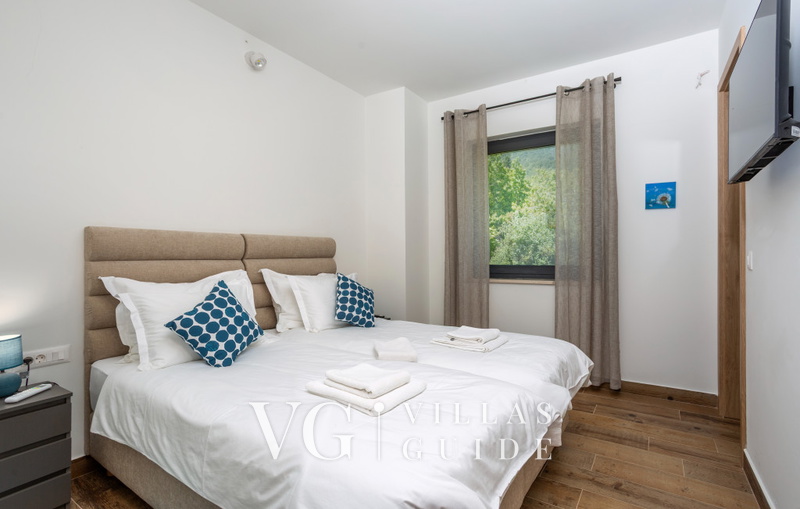 Villa il giardino segreto with pool Schlafzimmer