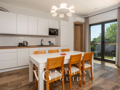 Villa il giardino segreto with pool Kuhinja