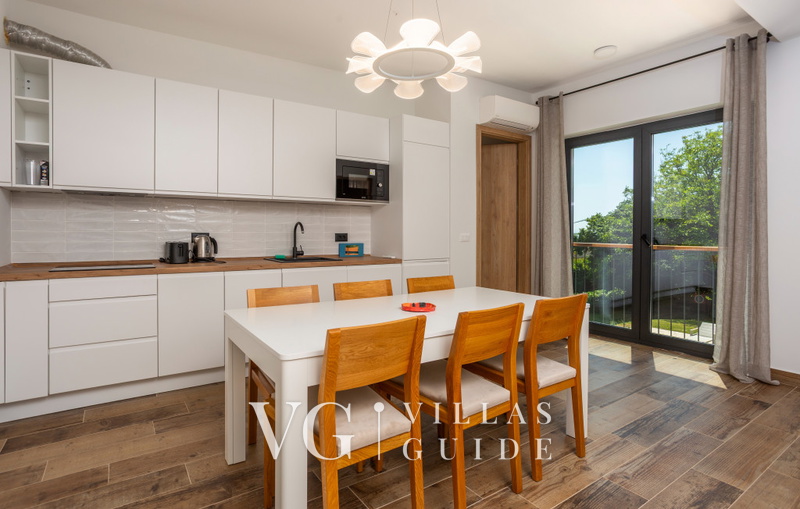 Villa il giardino segreto with pool Küche