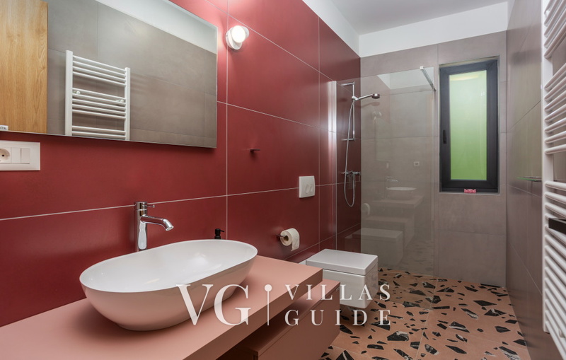 Villa il giardino segreto with pool Badezimmer