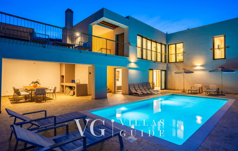 Villa il giardino segreto with pool Garten und Außenbereich