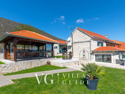 Villa Ivandvor - Split-Sinj Garden and property exterior