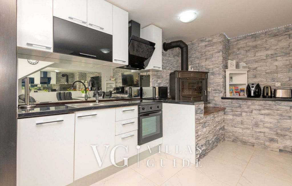 Villa Ivandvor - Split-Sinj Kitchen