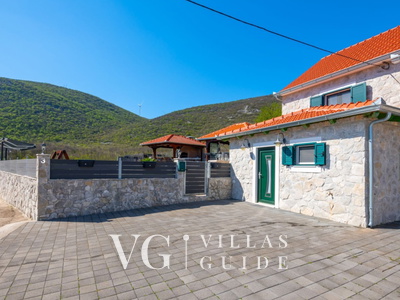 Villa Ivandvor - Split-Sinj Garden and property exterior