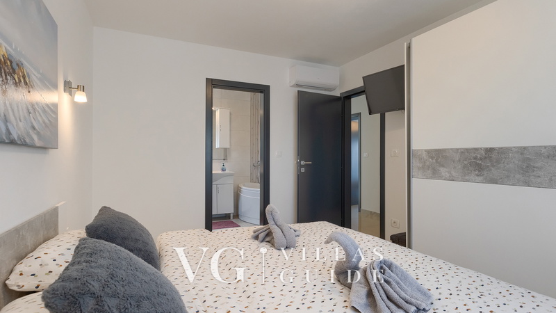 Villa La Perla Bedroom