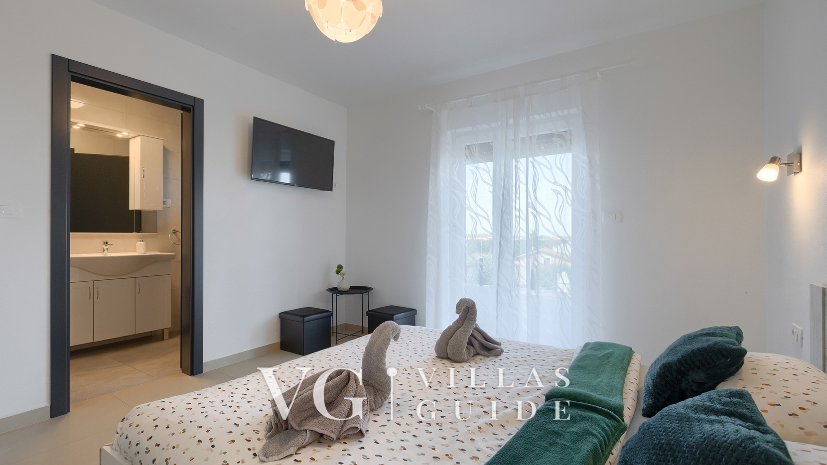 Villa La Perla Bedroom