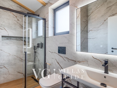 Villa Petrush Bathroom