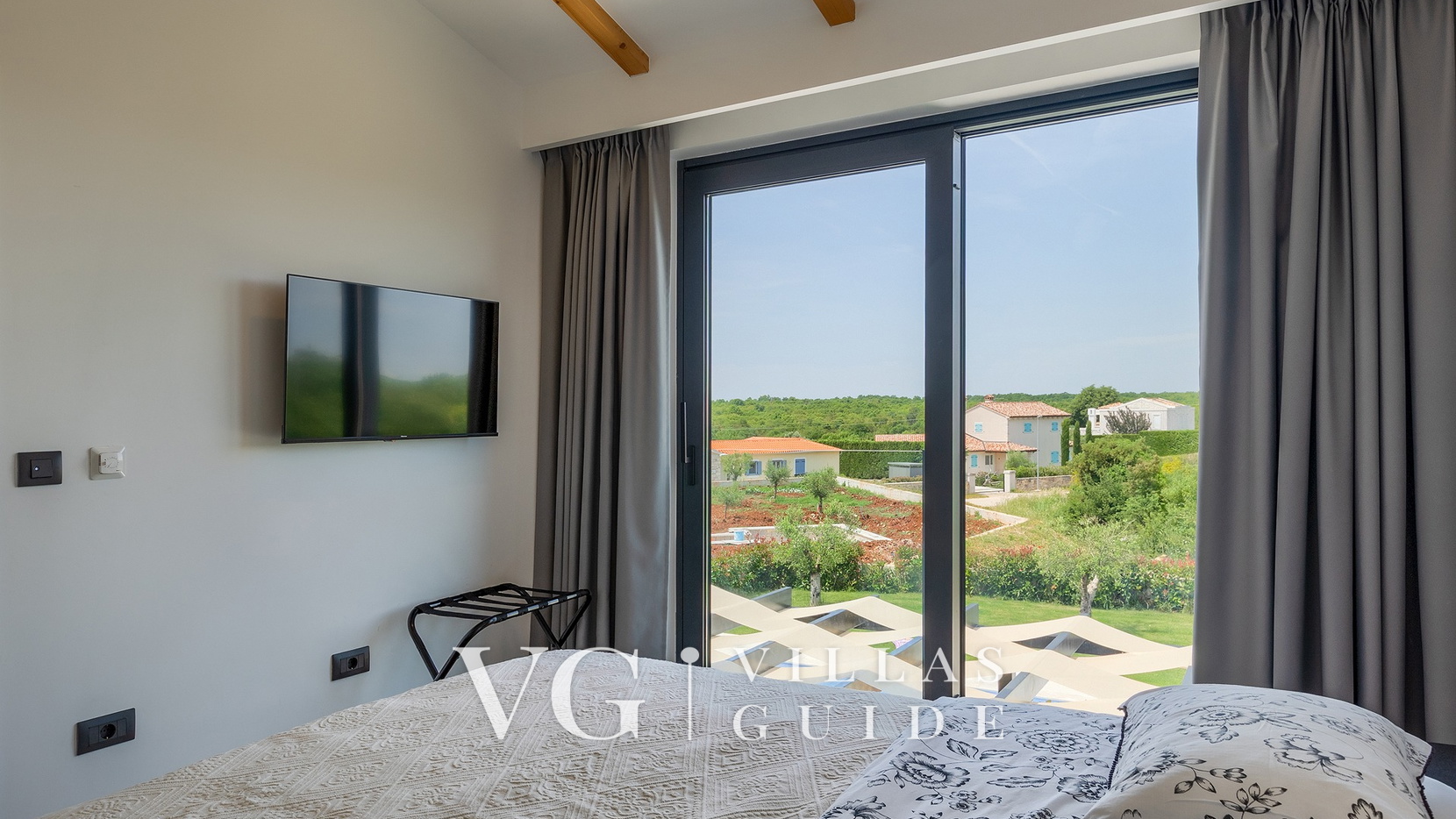 Villa Petrush Bedroom