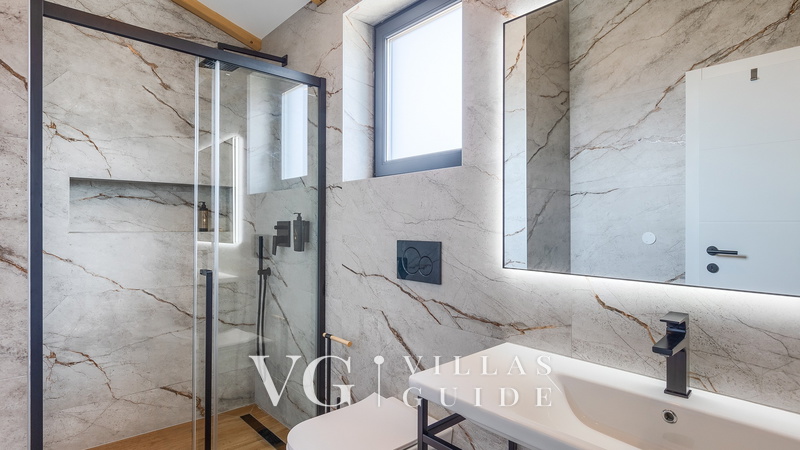 Villa Petrush Bathroom