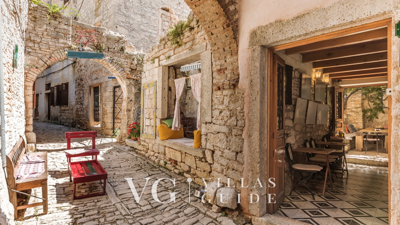 Villa Petrush Microlocation