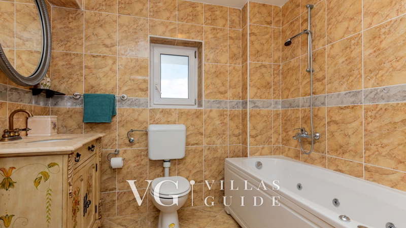 Villa Zovko - Makarska-Zmijavci Bathroom