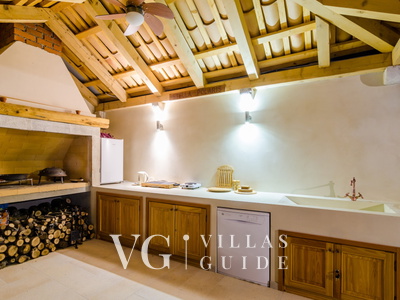 Villa Blue Additional content