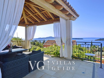 Villa Blue Additional content