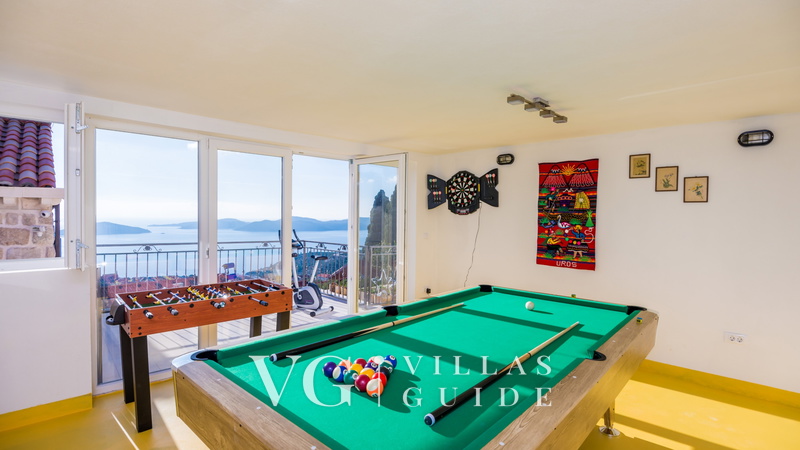 Villa Blue Additional content