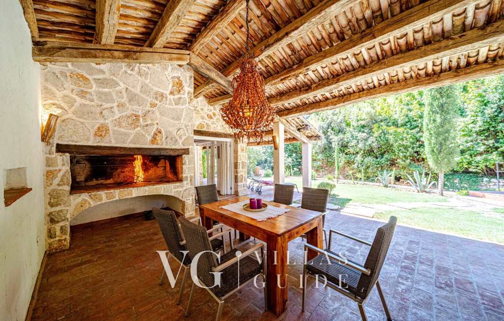 Villa Trstenik Additional content
