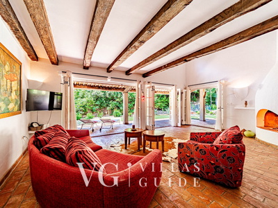 Villa Trstenik Living room