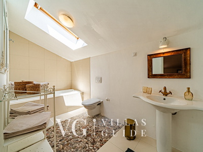 Villa Trstenik Bathroom