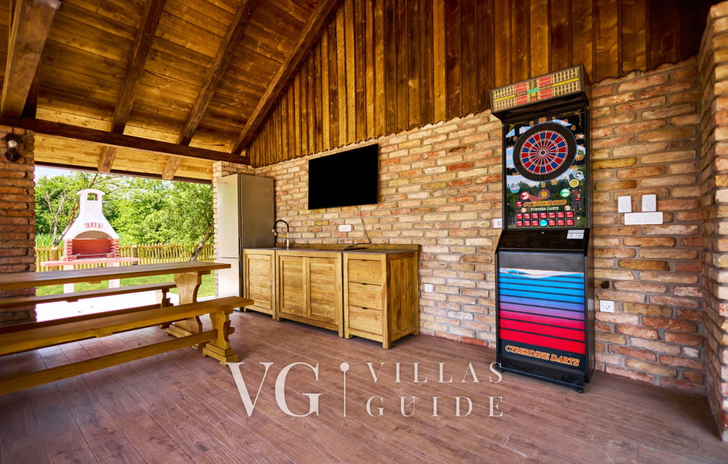 Villa 77 Zusatzinhalte