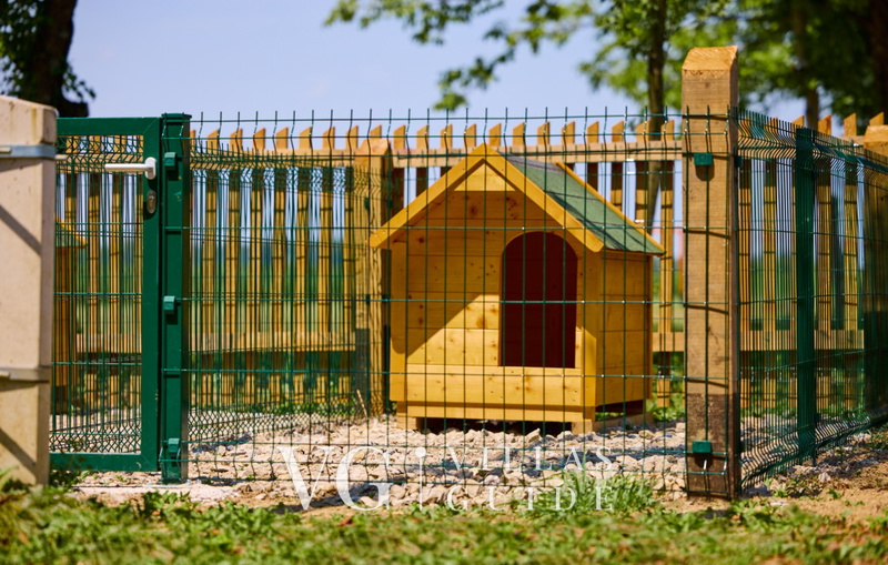 Villa 77 Additional content