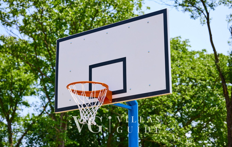 Villa 77 Additional content