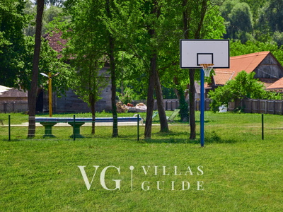 Villa 77 Zusatzinhalte