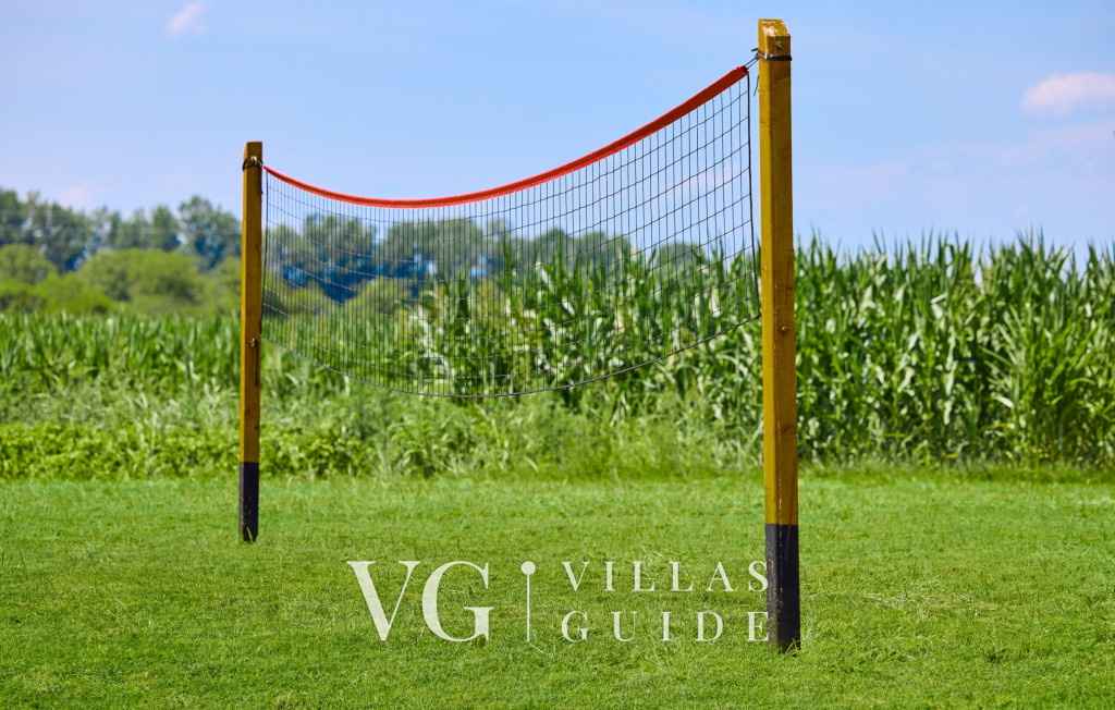 Villa 77 Additional content