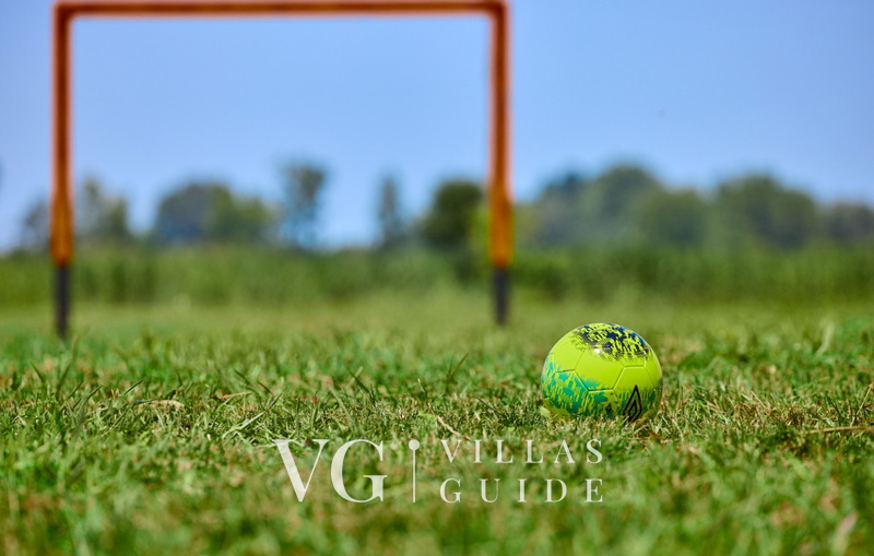 Villa 77 Additional content