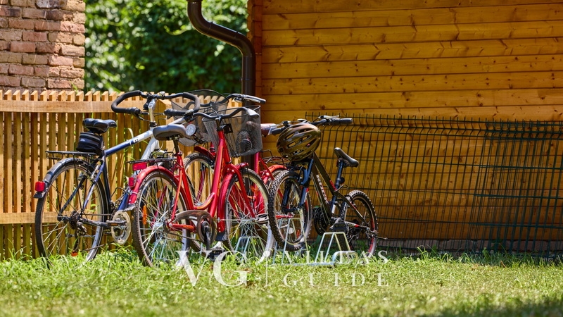 Villa 77 Zusatzinhalte