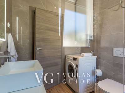 Villa Cissa Bathroom