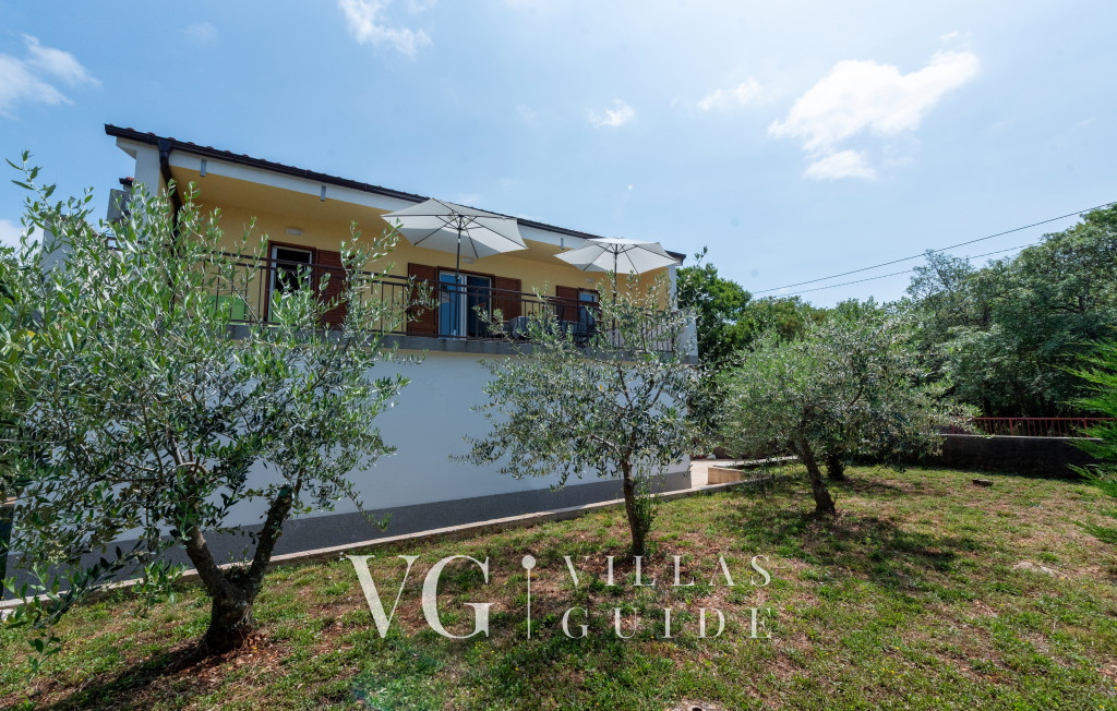 Holiday home Rožica Garten und Außenbereich