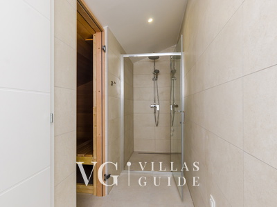 Villa Tesa Bathroom