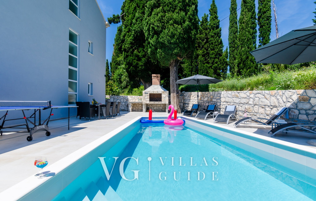 Villa Tesa Pool