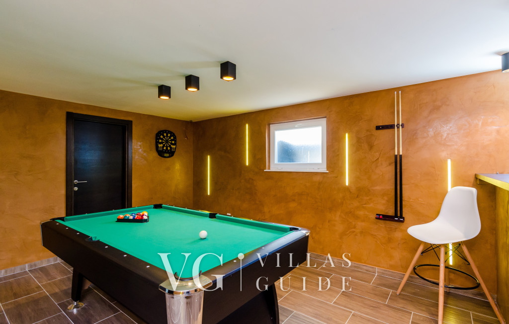 Villa Tesa Additional content