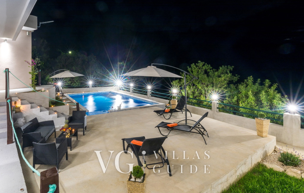 Apartment Zelenika Villa