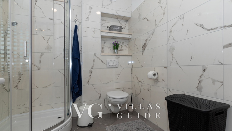 Apartment Zelenika Villa Badezimmer