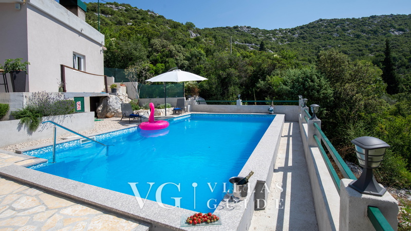 Apartment Zelenika Villa