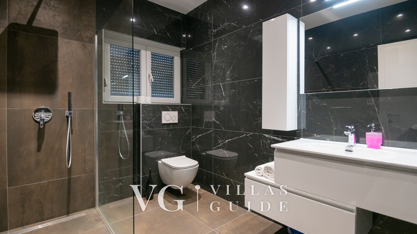 Villa Ella - Makarska-Imotski Badezimmer