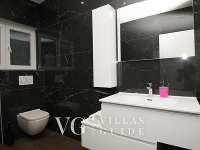 Villa Ella - Makarska-Imotski Kupaonica