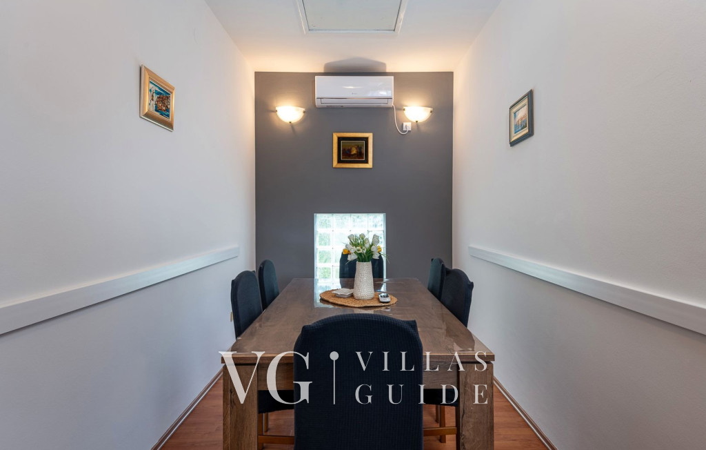 House Arkulin Kitchen