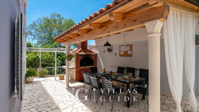 House Arkulin Dvorište i vanjski dio objekta