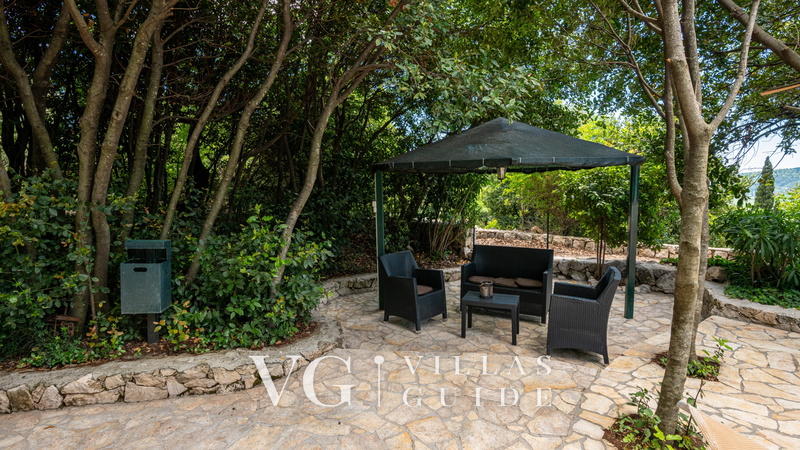 House Arkulin Dodatni sadržaji