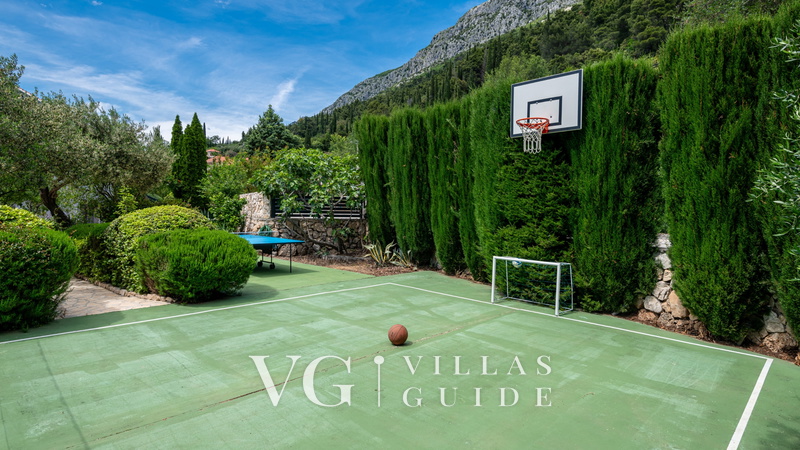 House Arkulin Dodatni sadržaji