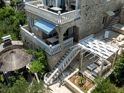 Villa Soldo Garden and property exterior